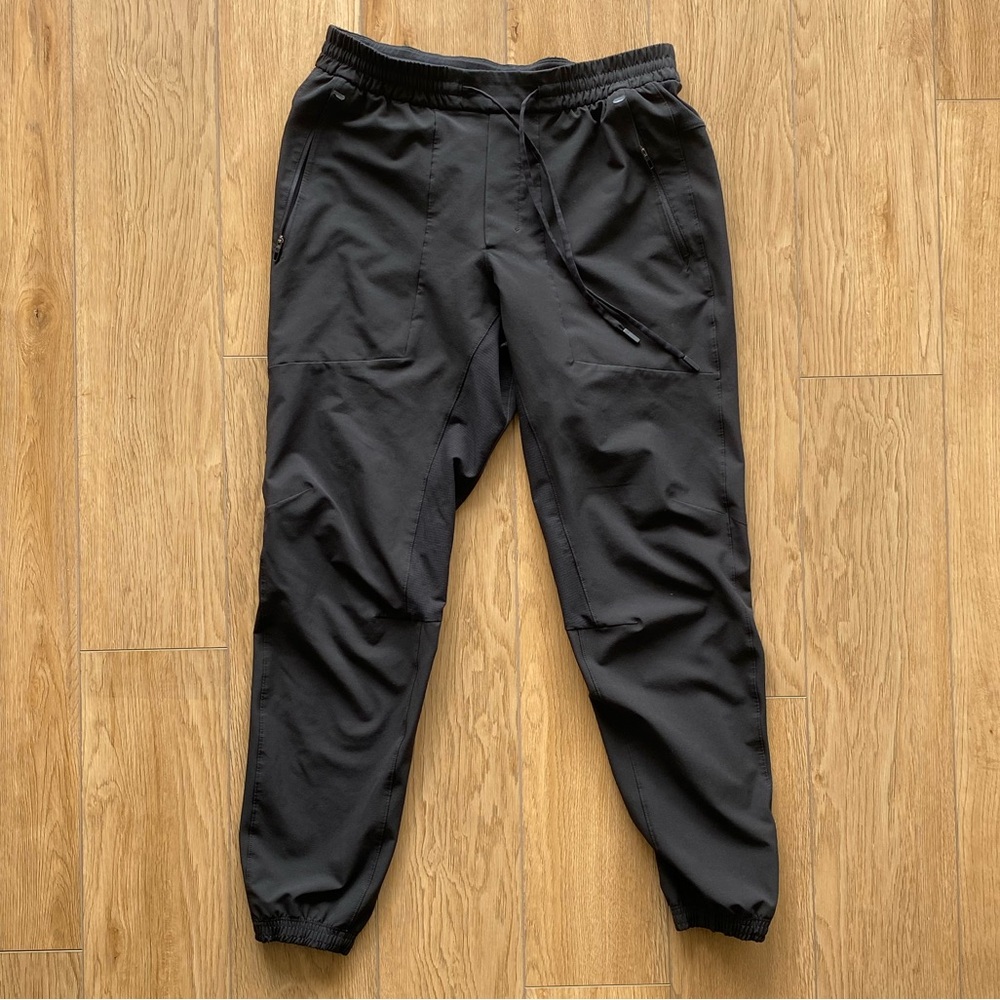 Lululemon License to Train Jogger Mens - Black  Sz M (Gently Worn)